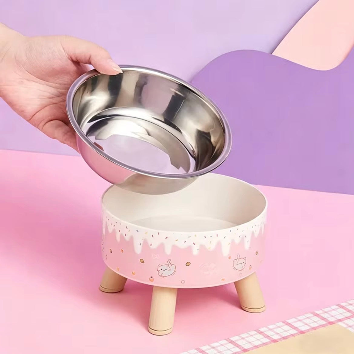 Elevated Ice Cream Pet Bowl 🍦
